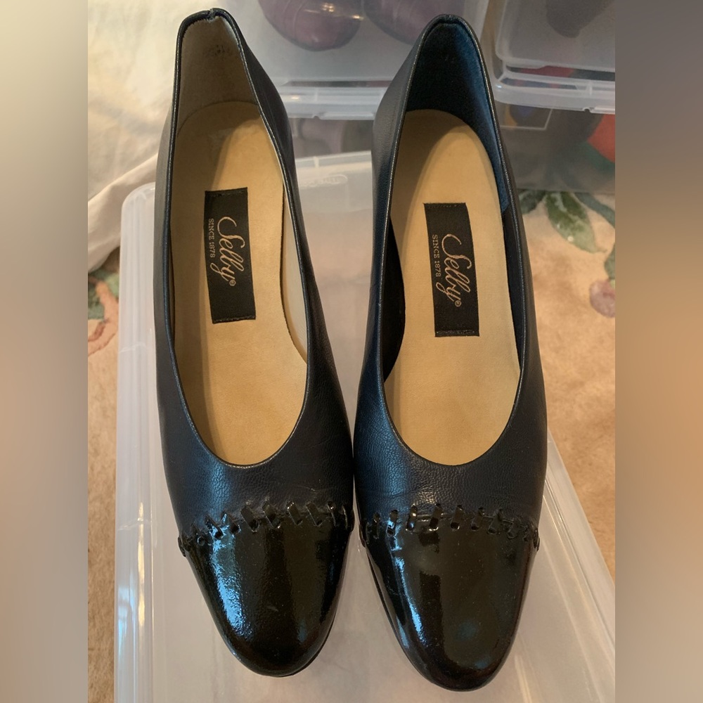Selly heels